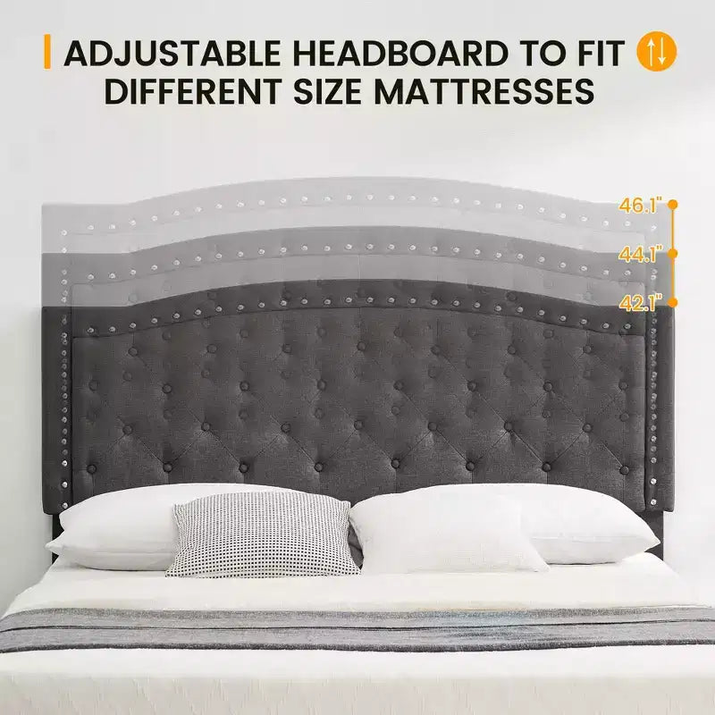 Lit plateforme rembourré noir/gris avec tête de lit capitonnée et clous décoratifs, Grand lit / Très grand lit, 2 personnes