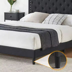 Lit plateforme rembourré noir/gris avec tête de lit capitonnée et clous décoratifs, Grand lit / Très grand lit, 2 personnes